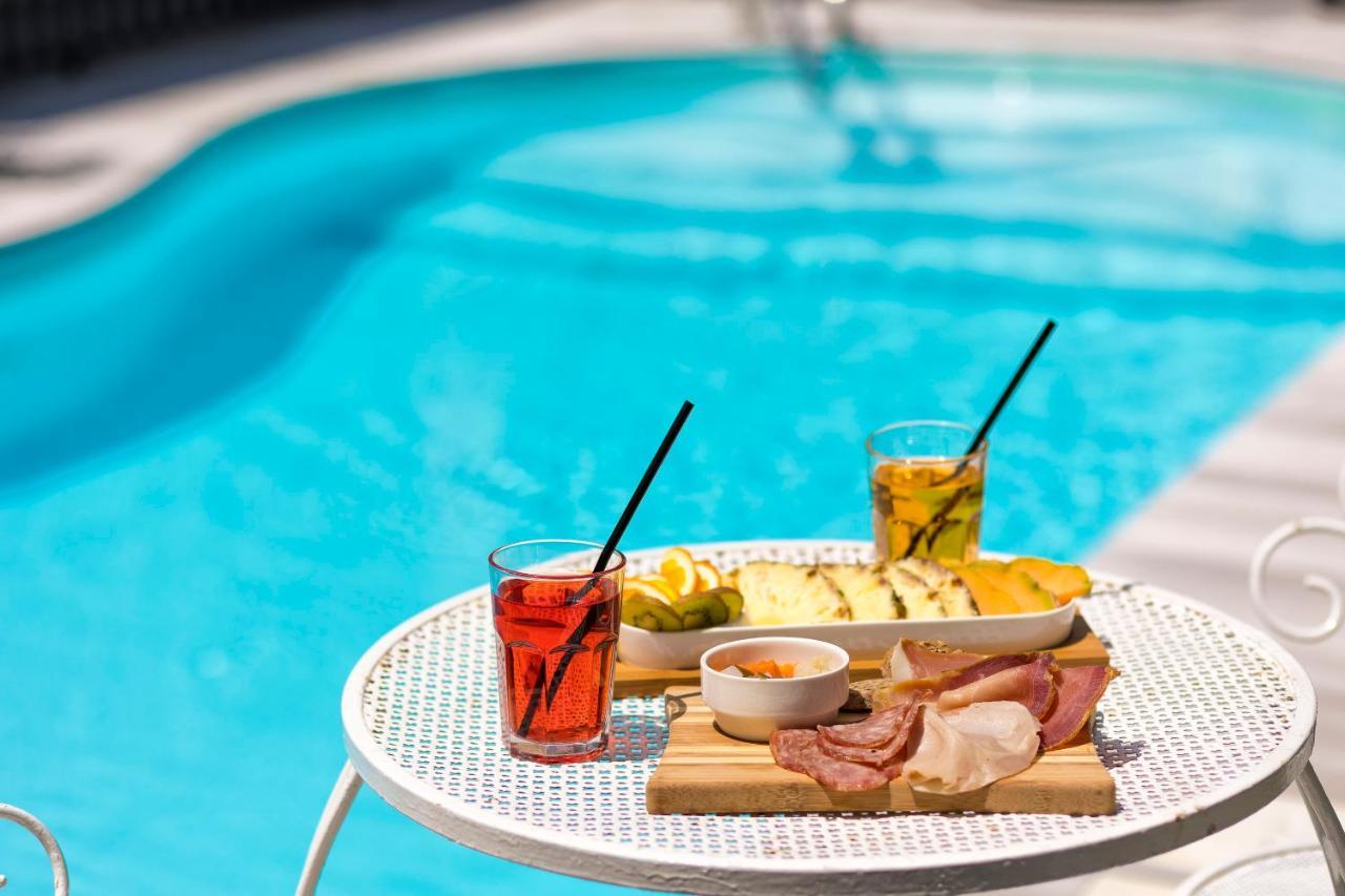 Hotel Condor-New 2024-Con Piscina リッチョーネ エクステリア 写真