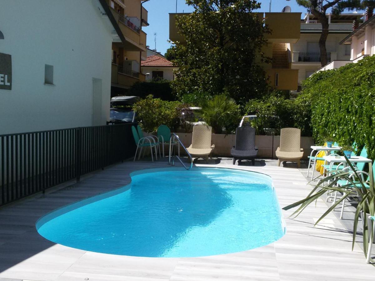 Hotel Condor-New 2024-Con Piscina リッチョーネ エクステリア 写真