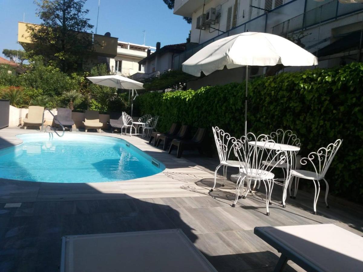 Hotel Condor-New 2024-Con Piscina リッチョーネ エクステリア 写真