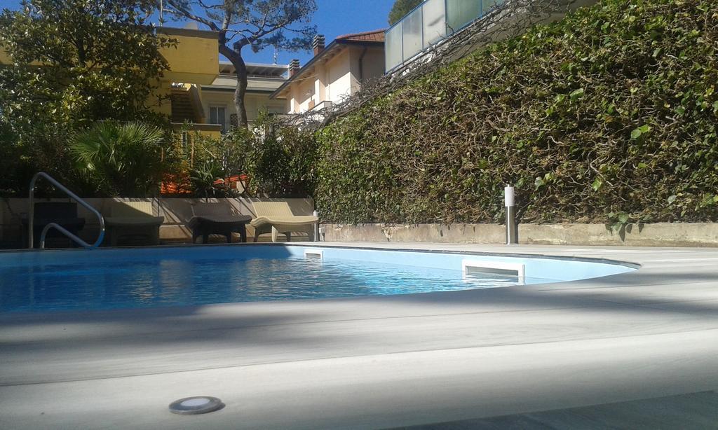 Hotel Condor-New 2024-Con Piscina リッチョーネ エクステリア 写真